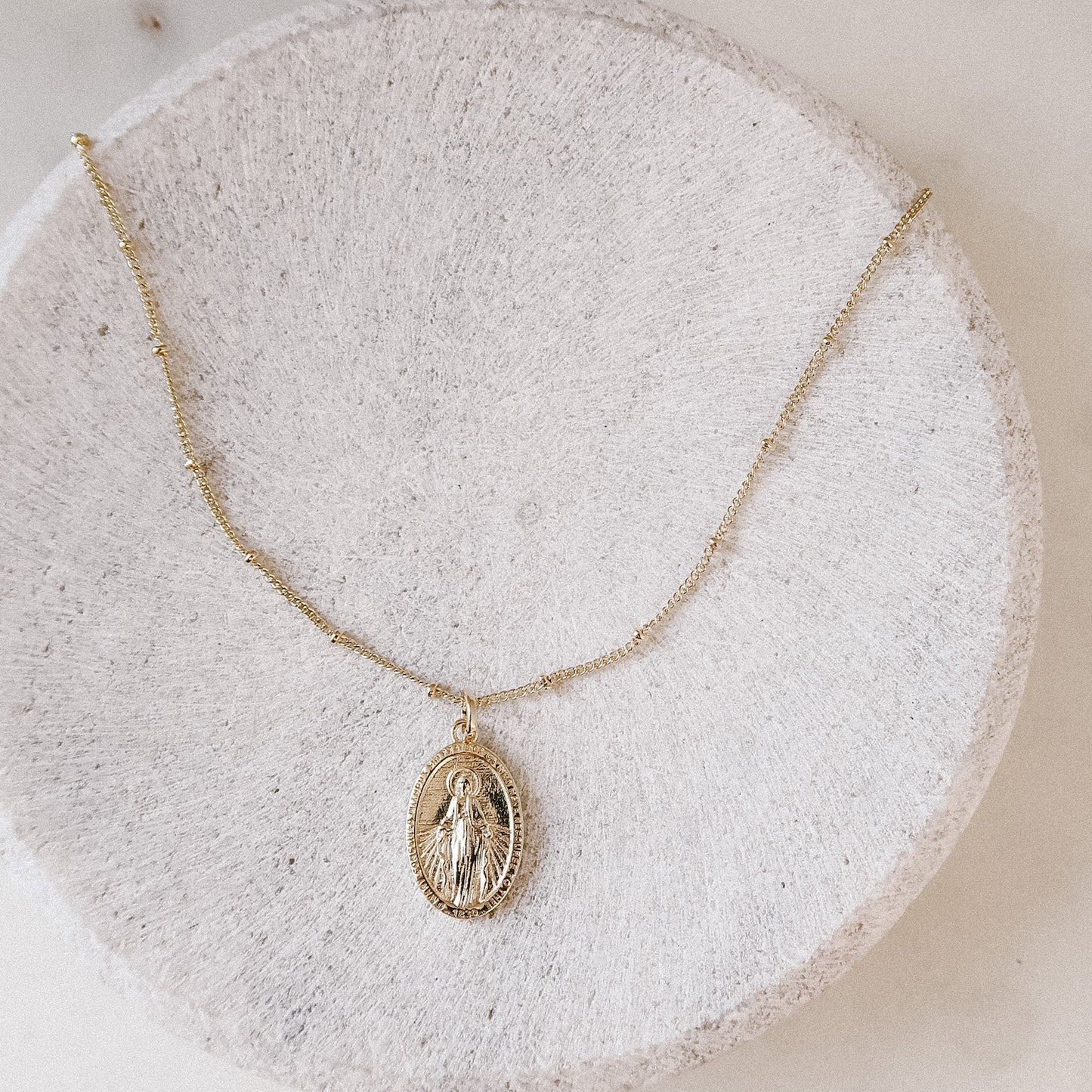 Miraculous_Medal_Gold_Filled_Necklace_Chain_Virgin_Mary_Satellite