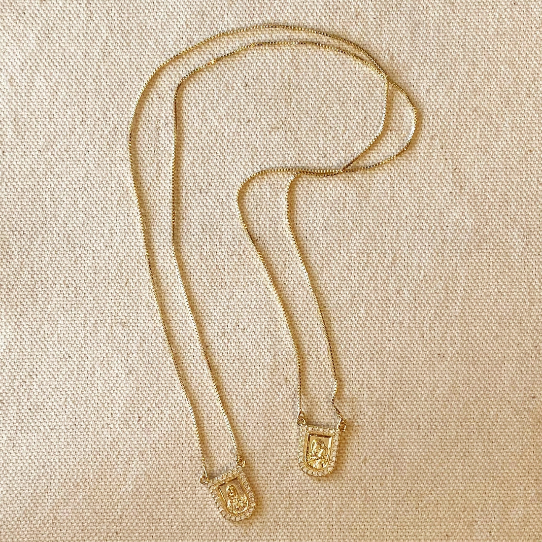 18k_Gold_Filled_Virgin_Mary_Scapular_Simple_Dainty_Necklace_Pendant_Women_Catholic_Jewelry_Trendy_1