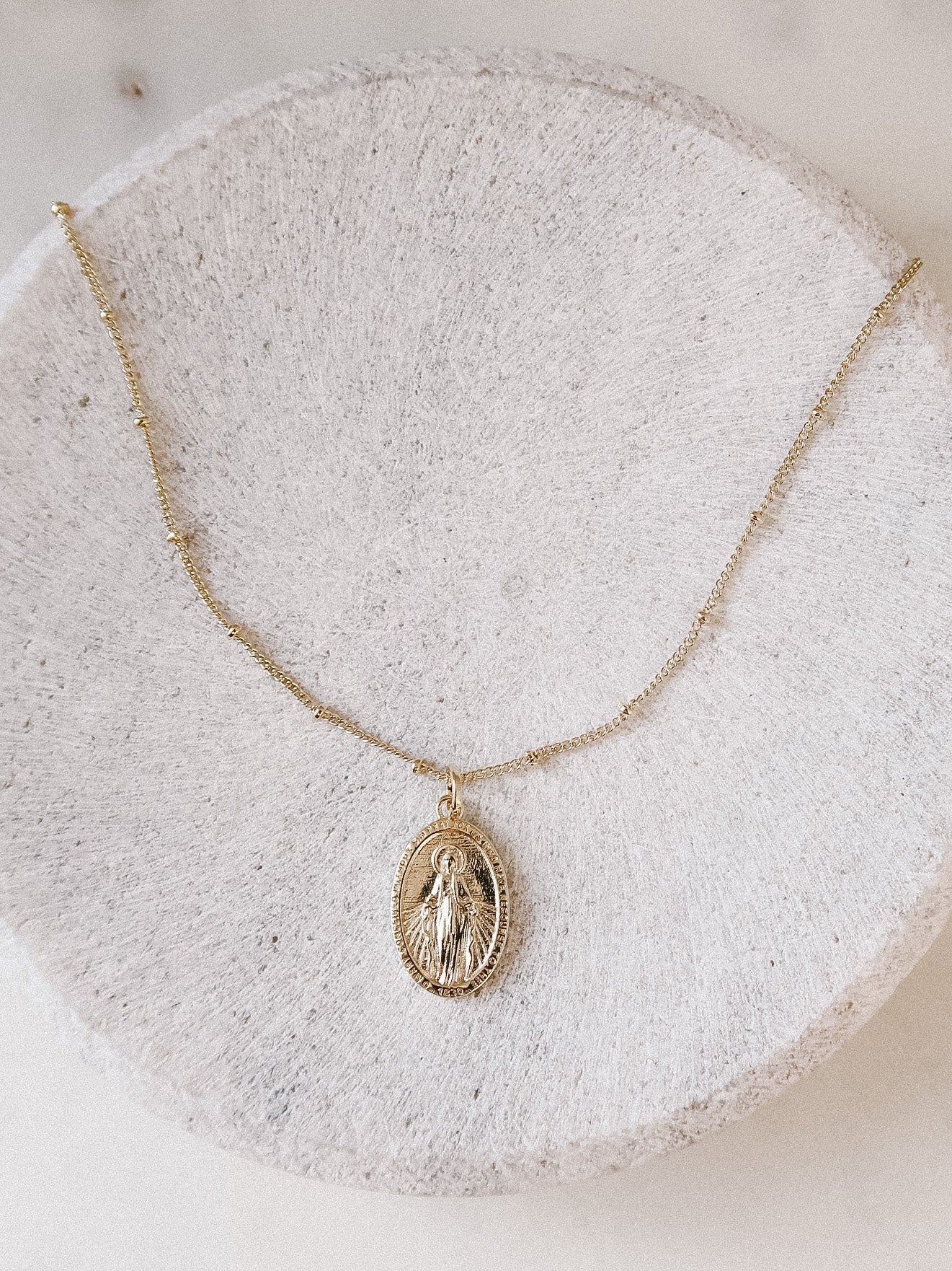 Miraculous_Medal_Gold_Filled_Necklace_Chain_Virgin_Mary_Satellite