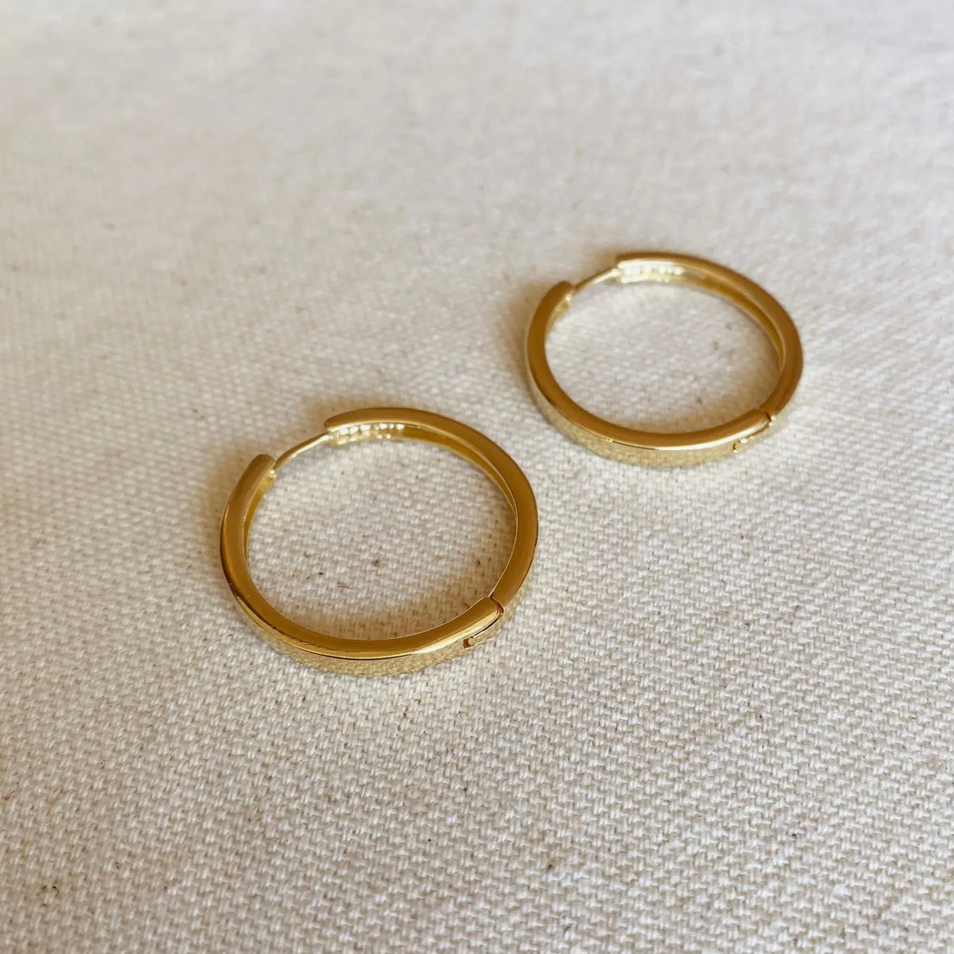 Hoop Clicker Classic Gold Filled Earrings